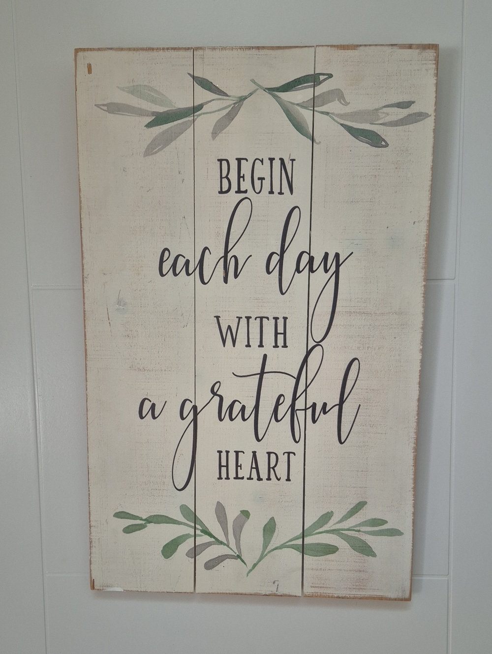 'Begin Each Day With a Grateful Heart' Wall Sign Art Saying cottage shabby